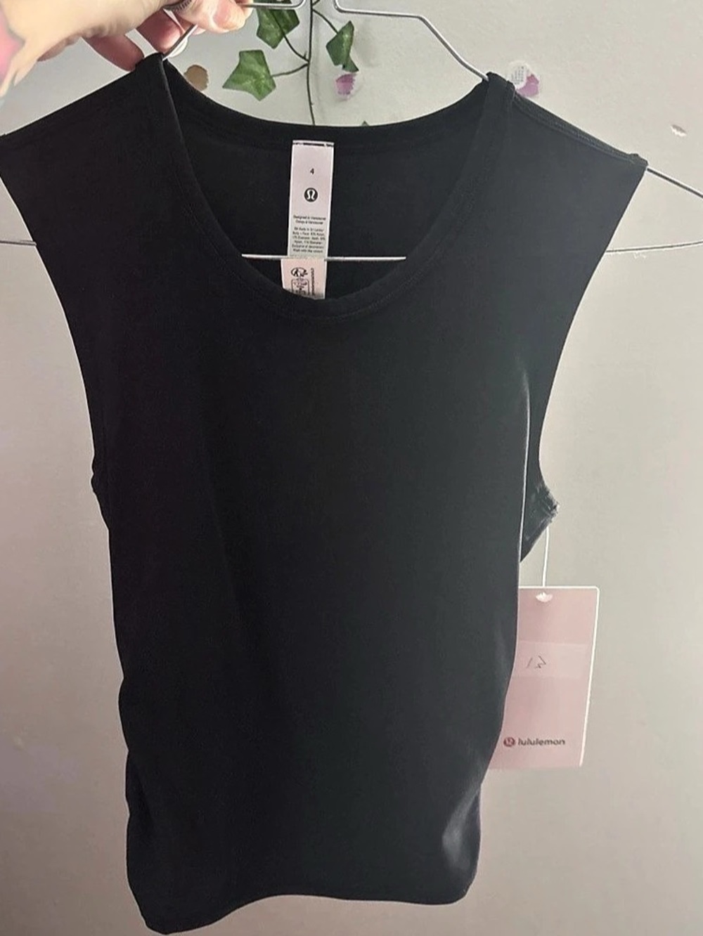 lululemon All It Takes Back-Twist Tank *Silky Black Size 4 NWT